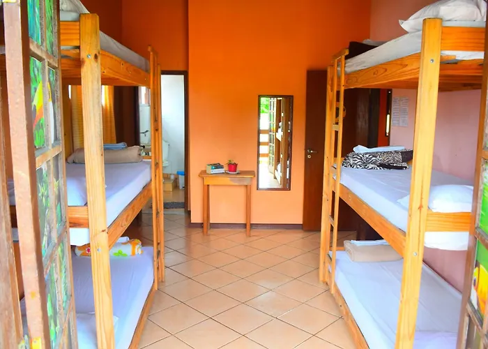 Leo'S Clan Beach Hostel Paraty